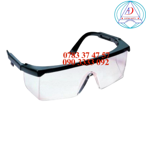 kinh-bao-ho-lao-dong-trang