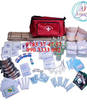 tui-y-te-cuu-thuong-do-C