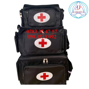 tui-y-te-cuu-thuong-den