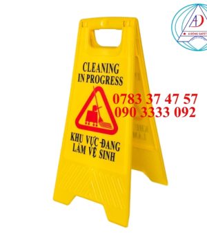 bien-bao-chu-a-khu-vuc-don-ve-sinh