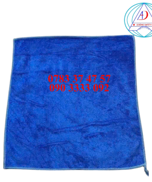 khan-lau-Microfiber
