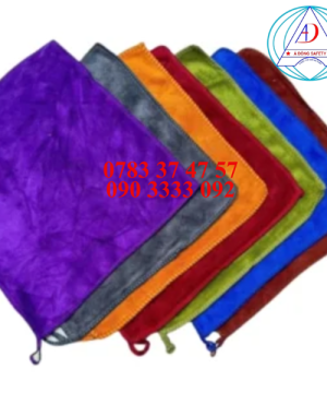 khan-lau-Microfiber