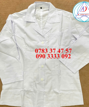 ao-blouse-tay-dai-mau-trang