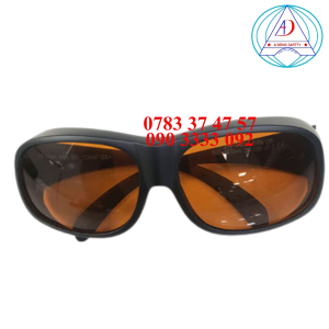 kinh-chong-tia-laze-laserpair-GHP-20-540nm